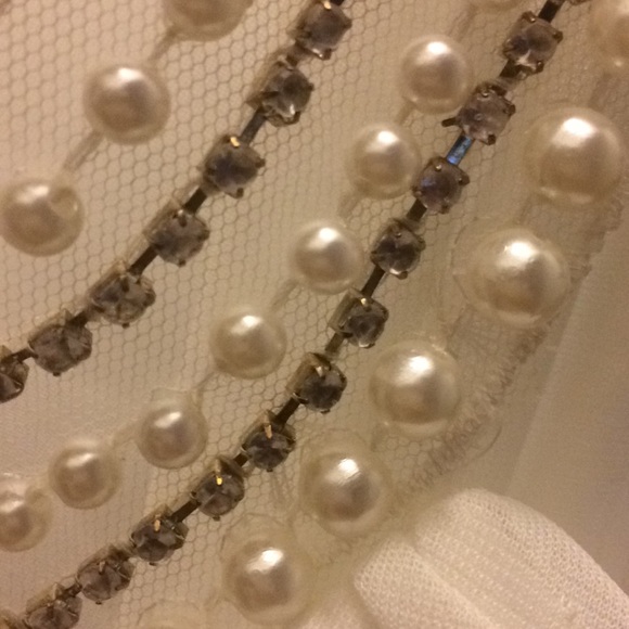 Hi, I am selling a dress, it is in good condition! - Picture 4 of 4